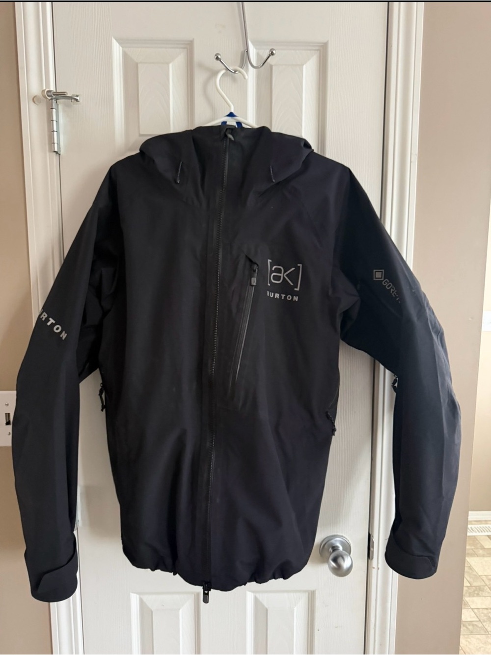 Burton Black Men's Waterproof Ski/Snowboard Jacket